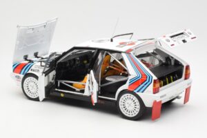 Lancia Delta HF 4WD #6 M. Biasion / T. Siviero Martini Rally Monte Carlo 1987 Kyosho 1:18 08960A Kov – obrázek 5 z 8