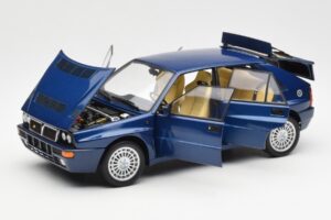 Lancia Delta HF Integrale Evo II Modrý Kyosho 1:18 08341BL Kov – obrázek 2 z 8