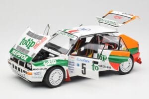 Lancia Delta HF Integrale Evo II Totip #5 A. Aghini / S. Farnocchia Rally Monte Carlo 1993 Kyosho 1:18 08348F Kov – obrázek 2 z 8