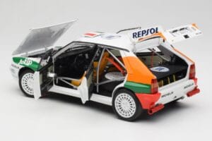 Lancia Delta HF Integrale Evo II Totip #5 A. Aghini / S. Farnocchia Rally Monte Carlo 1993 Kyosho 1:18 08348F Kov – obrázek 5 z 8
