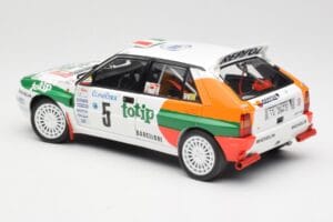 Lancia Delta HF Integrale Evo II Totip #5 A. Aghini / S. Farnocchia Rally Monte Carlo 1993 Kyosho 1:18 08348F Kov – obrázek 7 z 8