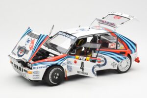 Lancia Delta HF Integrale Evo Martini #4 D. Auriol / B. Occelli Winner Rally Monte Carlo 1992 Kyosho 1:18 08348A Kov – obrázek 2 z 8