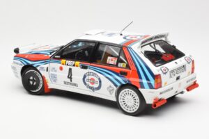 Lancia Delta HF Integrale Evo Martini #4 D. Auriol / B. Occelli Winner Rally Monte Carlo 1992 Kyosho 1:18 08348A Kov – obrázek 7 z 8