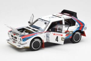 Lancia Delta S4 Martini #4 H. Toivonen / S. Cresto Rally Tour de Corse 1986 AUTOart 1:18 88620 Kov – obrázek 2 z 8