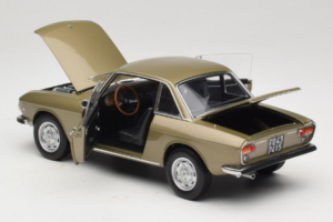 Lancia Fulvia Coupe Bronze Longchamps Norev 1:18 187985 Kov – obrázek 5 z 8