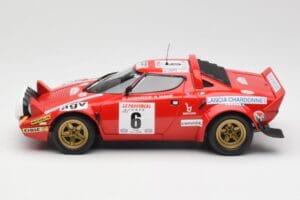 Lancia Stratos HF #6 B. Darniche / A. Mahé Winners Tour de France Automobile 1975 Minichamps 1:18 155751706 Kov – obrázek 3 z 6