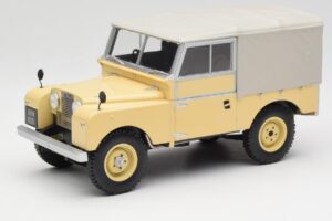 Land Rover 88 Series 1 Hard Top Světle Béžový MCG 1:18 MCG18368 Kov