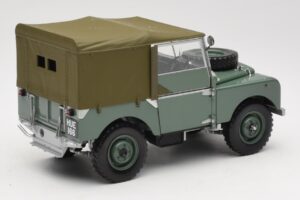 Land Rover 88 Series I Zelený Minichamps 1:18 150168900 Kov – obrázek 3 z 8
