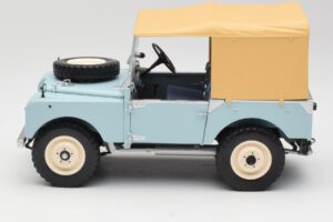 Land Rover 88 Series I RAF Blue Minichamps 1:18 150168908 Kov – obrázek 4 z 8