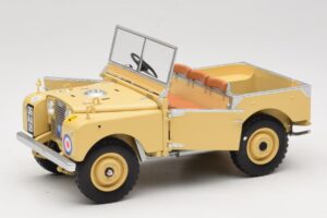 Land Rover 88 Series I RAF Beige Minichamps 1:18 150168911 Kov – obrázek 2 z 8