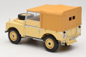 Land Rover 88 Series I RAF Beige Minichamps 1:18 150168911 Kov – obrázek 7 z 8