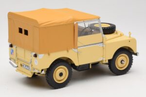 Land Rover 88 Series I RAF Beige Minichamps 1:18 150168911 Kov – obrázek 3 z 8