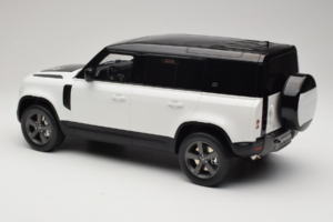 Land Rover Defender 110 L663 GT Spirit 1:12 GT554 Pryskyřice – obrázek 5 z 6