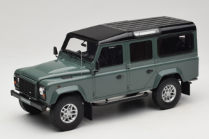 Land Rover Defender Station Wagon Keswick Green GT Spirit 1:18 GT527 Pryskyřice
