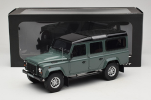 Land Rover Defender Station Wagon Keswick Green GT Spirit 1:18 GT527 Pryskyřice – obrázek 6 z 6