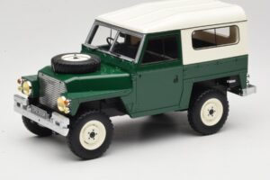 Land Rover Lightweight Series III Hard Top Tmavě Zelený BoS Models 1:18 BOS355 Pryskyřice