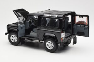 Land Rover Defender 90 Santorini Černý Metalíza Kyosho 1:18 08901BK Kov – obrázek 5 z 8