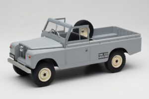 Land Rover Series II 109 Pickup Šedý MCG 1:18 MCG18092 Kov
