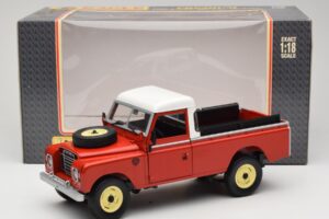 Land Rover Series I 109 Pickup Červený Eagle Collectibles 1:18 440500 Kov – obrázek 8 z 8