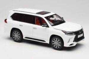 Lexus LX570 J200 Bílý LCD 1:18 LCD18010-WH Kov – obrázek 6 z 8