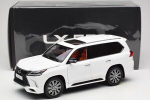 Lexus LX570 J200 Bílý LCD 1:18 LCD18010-WH Kov – obrázek 8 z 8