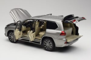Lexus LX570 Sonic Titanový Kyosho 1:18 08955T Kov – obrázek 5 z 8