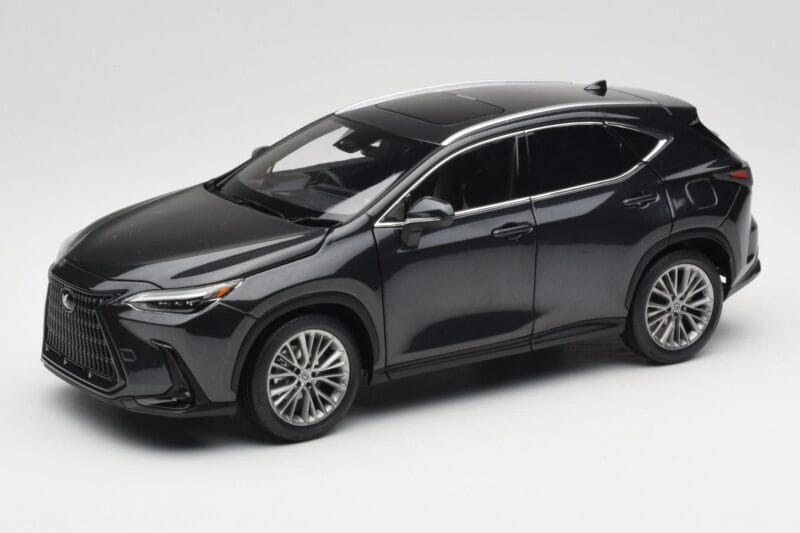Lexus NX450h+ AZ20 Černý Kyosho 1:18 08968GBK Pryskyřice