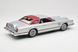 Lincoln Continental Mark V Coupe Stříbrný BoS Models 1:18 BOS084 Pryskyřice – obrázek 2 z 6