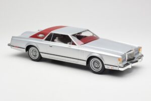 Lincoln Continental Mark V Coupe Stříbrný BoS Models 1:18 BOS084 Pryskyřice – obrázek 4 z 6