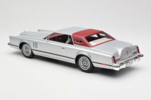Lincoln Continental Mark V Coupe Stříbrný BoS Models 1:18 BOS084 Pryskyřice – obrázek 5 z 6