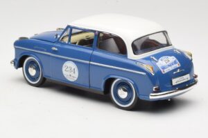Lloyd Alexander TS #234 Modrý Revell 1:18 08463 Kov – obrázek 7 z 8