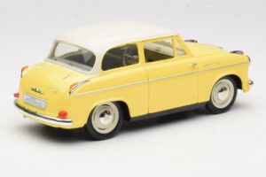 Lloyd Alexander TS Žlutý Revell 1:18 08958 Kov – obrázek 3 z 8