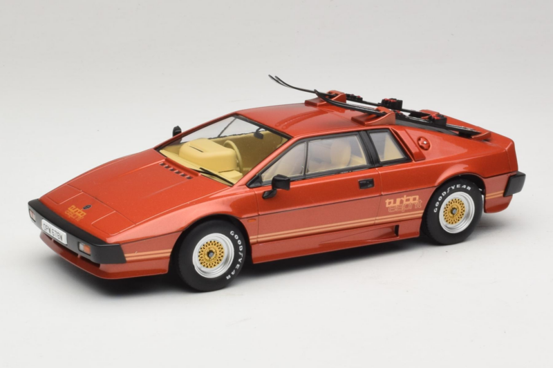 Lotus Esprit Turbo Oranžový 007 For Your Eyes Only KK-Scale 1:18 KKDC181192 Kov