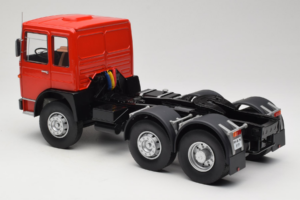 MAN 16304 F7 Červený Road Kings 1:18 RK180053 Kov – obrázek 7 z 8