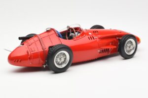 Maserati 250F J-M. Fangio F1 World Champion 1957 CMC 1:18 M-051 Kov – obrázek 5 z 6