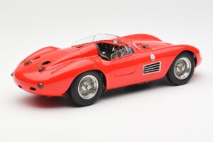 Maserati 300S Červený CMC 1:18 M-105 Kov – obrázek 2 z 6