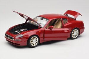 Maserati 3200 GT Tmavě Červený Bburago 1:18 3341-M2 Kov – obrázek 2 z 8