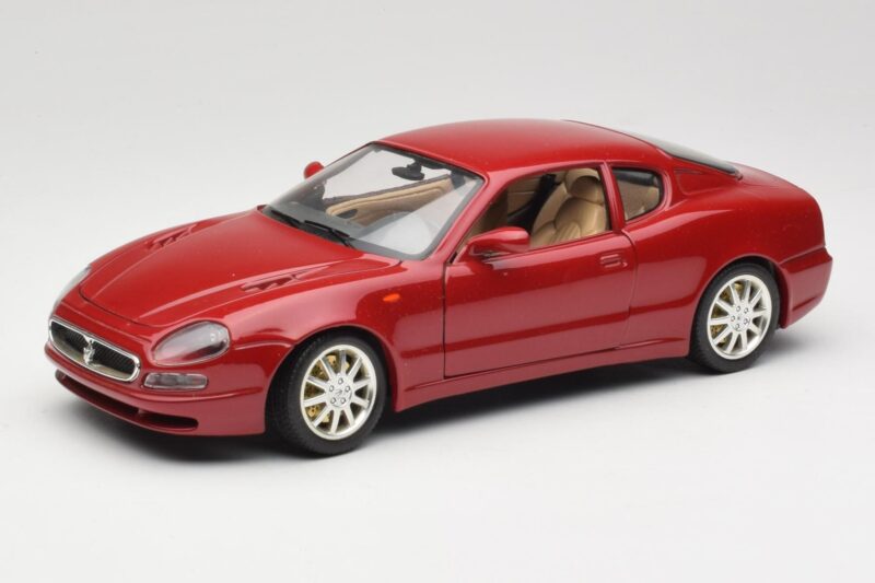 Maserati 3200 GT Tmavě Červený Bburago 1:18 3341-M2 Kov