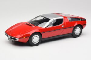 Maserati Bora Červený & Stříbrný Minichamps 1:18 107123721 Pryskyřice