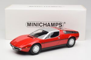 Maserati Bora Červený & Stříbrný Minichamps 1:18 107123721 Pryskyřice – obrázek 6 z 6