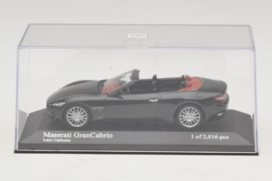 Maserati GranCabrio Černý Metalický Minichamps 1:43 400123930 Kov – obrázek 4 z 5