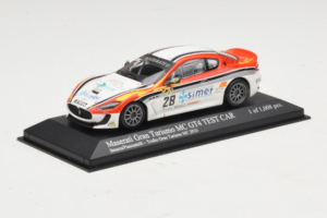 Maserati GranTurismo MC GT4 #28 Smurra / Piancastelli Maserati MC 2010 Minichamps 1:43 400101228 Kov – obrázek 2 z 5