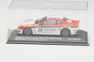 Maserati GranTurismo MC GT4 #28 Smurra / Piancastelli Maserati MC 2010 Minichamps 1:43 400101228 Kov – obrázek 4 z 5