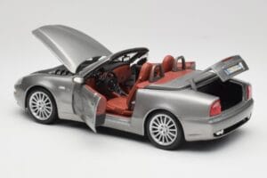 Maserati 4200 GT Spyder Šedý Bburago 1:18 18-12019 Kov – obrázek 5 z 8