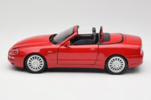 Maserati GT Spyder Červený Bburago 1:18 34097 Kov – obrázek 4 z 8