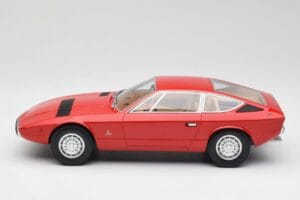 Maserati Khamsin Červený Minichamps 1:18 107123821 Pryskyřice – obrázek 3 z 6