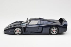 Maserati MC12 Road Car Modrý Metallic AUTOart 1:18 75802 Kov – obrázek 4 z 8