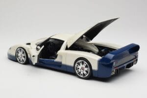 Maserati MC12 Bílý Modrý Hot Wheels 1:18 G7158 Kov – obrázek 5 z 8