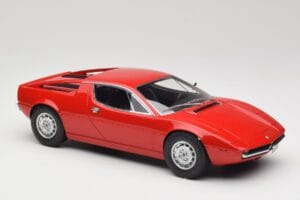Maserati Merak Červený Minichamps 1:18 107123761 Pryskyřice – obrázek 4 z 6