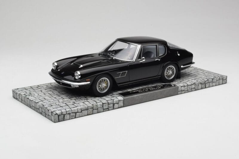 Maserati Mistral Černý Minichamps 1:18 107123421 Pryskyřice